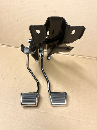 1967 GTO with A/C original GM 4spd clutch and brake pedals restored 67
