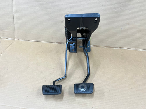 1967 Mustang clutch and POWER brake pedal assembly restored pedals 67