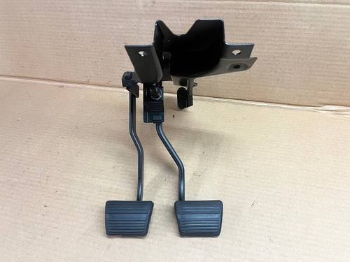 1967 Chevelle original GM 4spd clutch and brake pedals restored 67 Malibu SS396