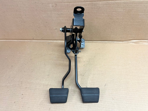 1973-77 Chevelle Malibu Cutlass LeMans original GM 4spd clutch and brake pedals restored